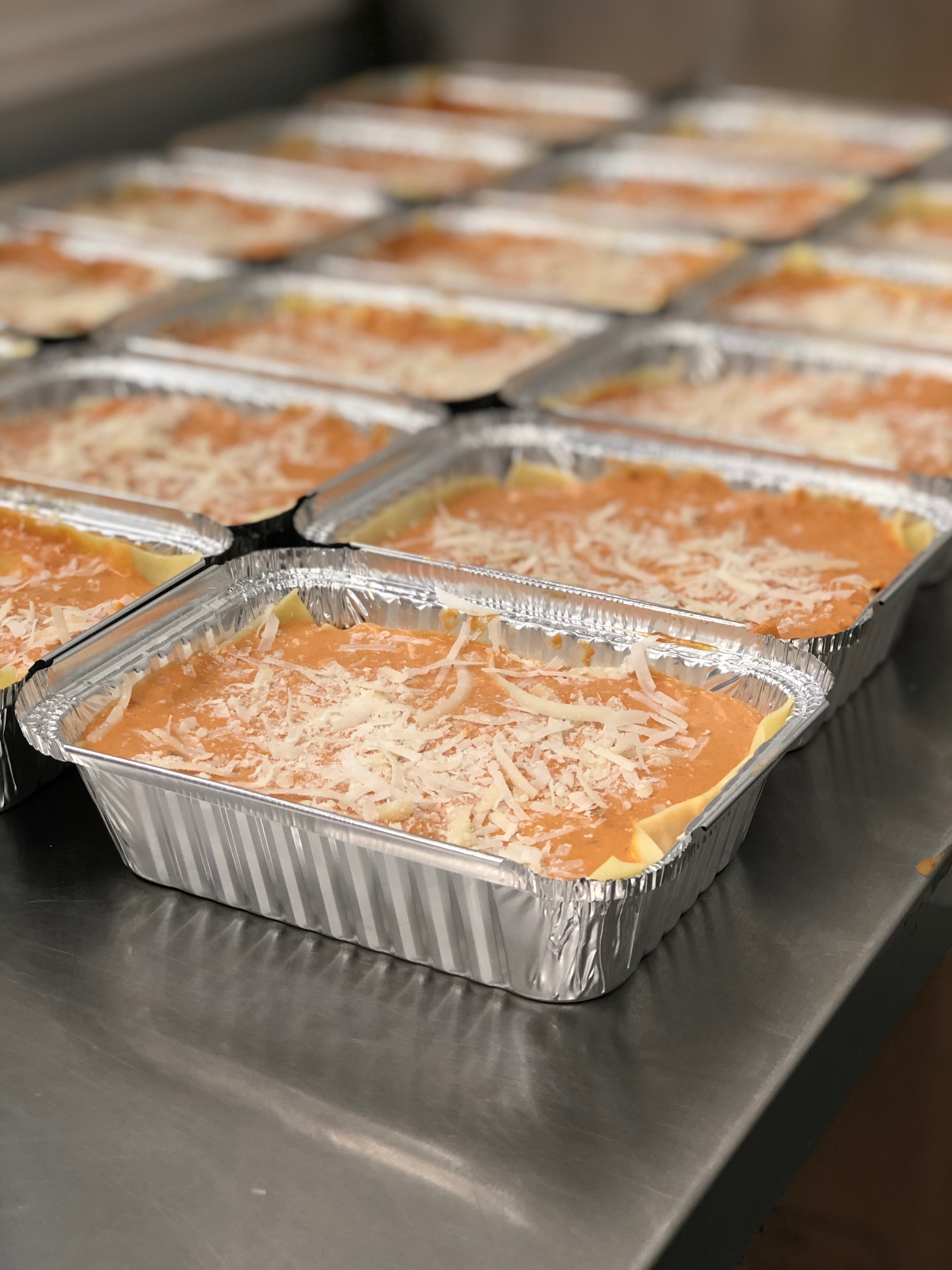 rose sauce lasagna in container